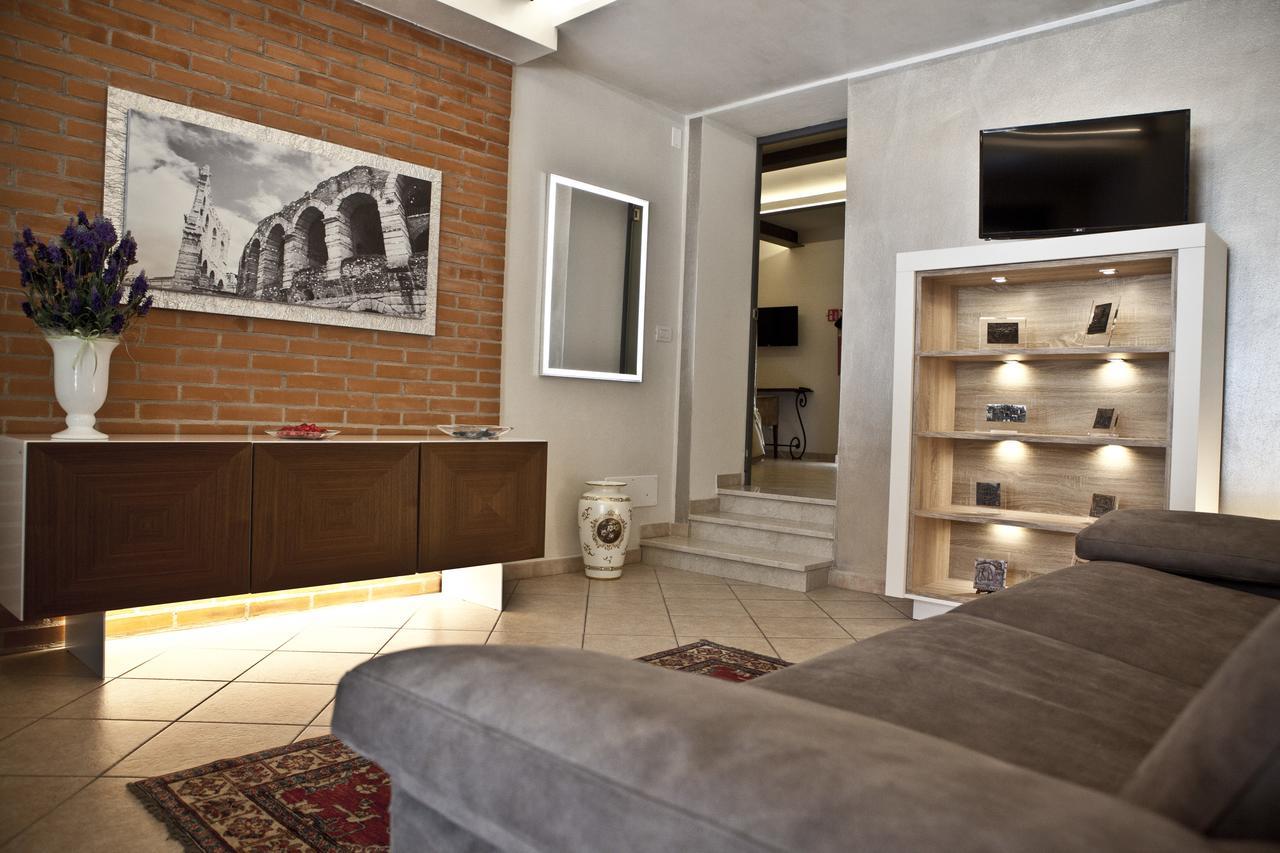 Castello San Felice Bed & Breakfast Verona Exterior photo
