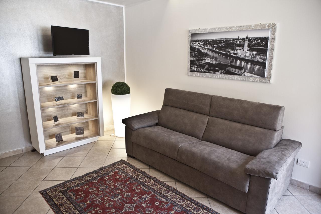 Castello San Felice Bed & Breakfast Verona Exterior photo